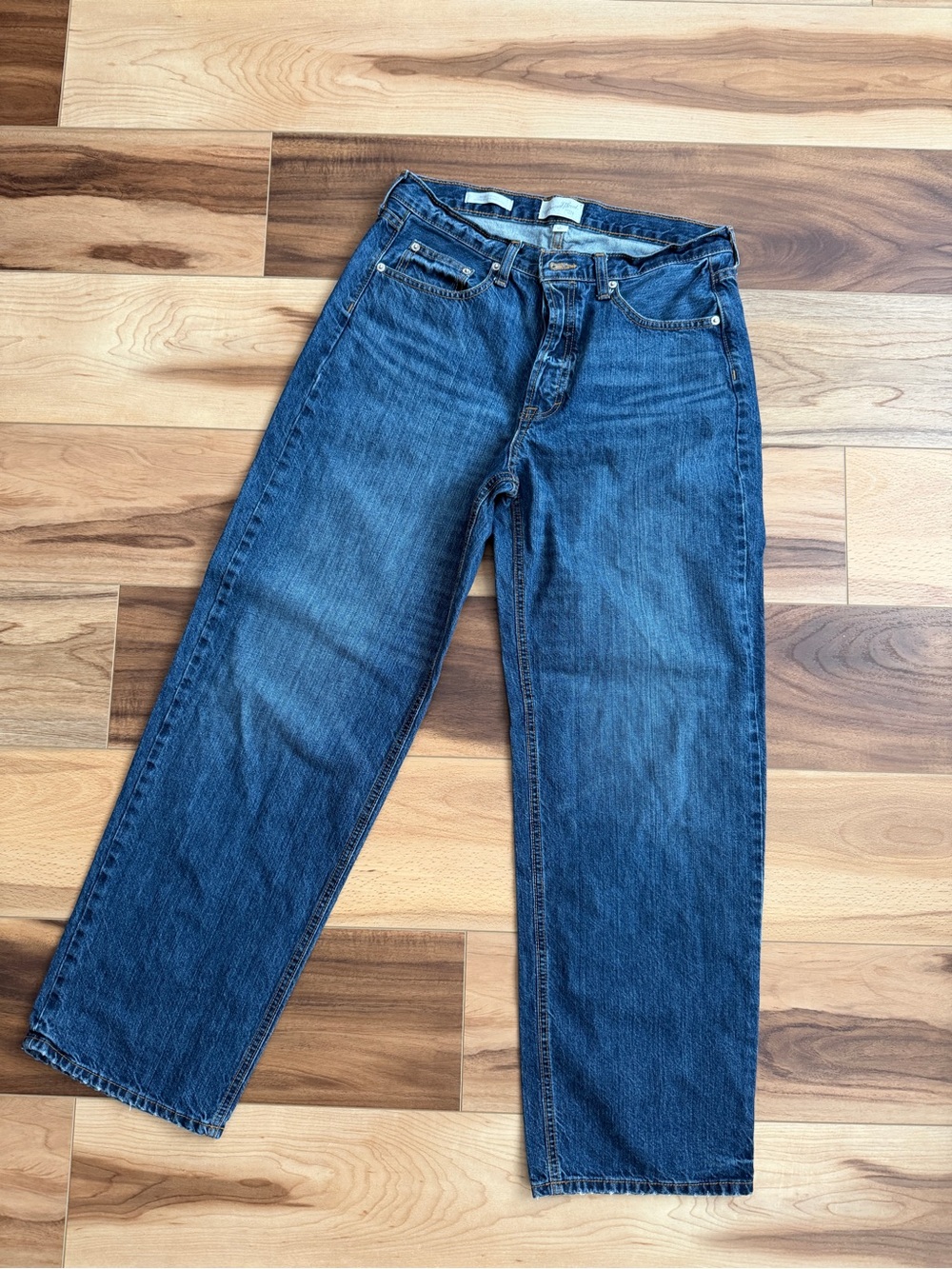 Universal Thread Dark Blue Mid-Rise 90’s Baggy Button-Fly Jeans